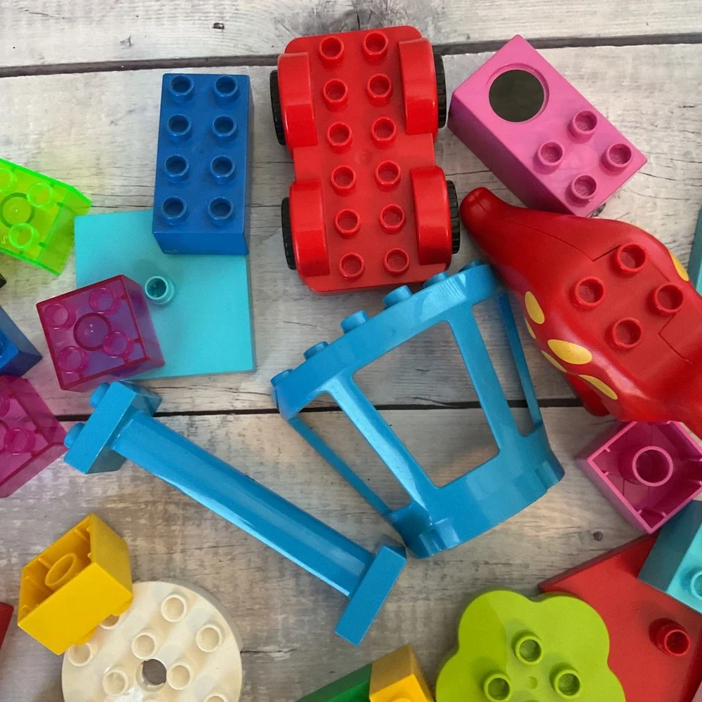 Lego Duplo Random Assortment Lot Of 80+ Pieces Bricks Blocks Assorted Colors A